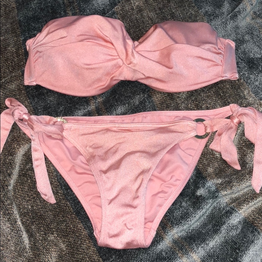 Victoria’s Secret Push-Up Strapless Bikini